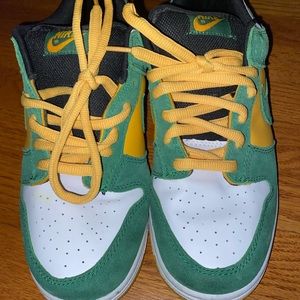 COPY - Nike sb dunk bucks size 9.5